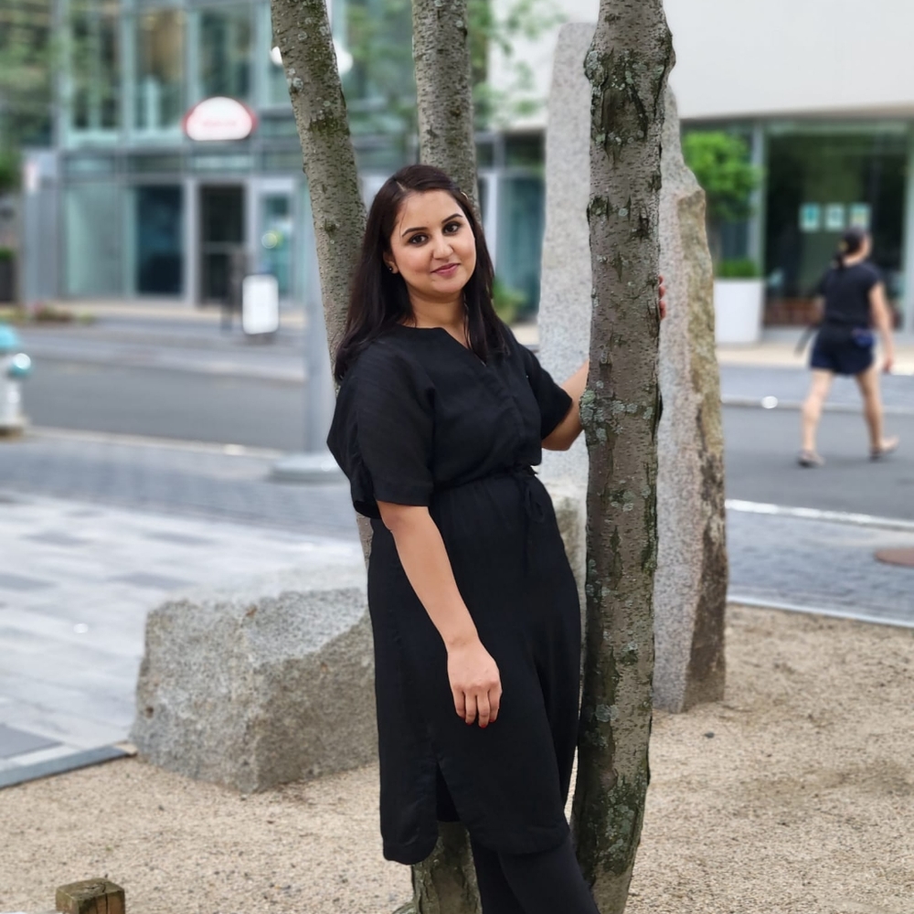 Meet your Posher, Zia